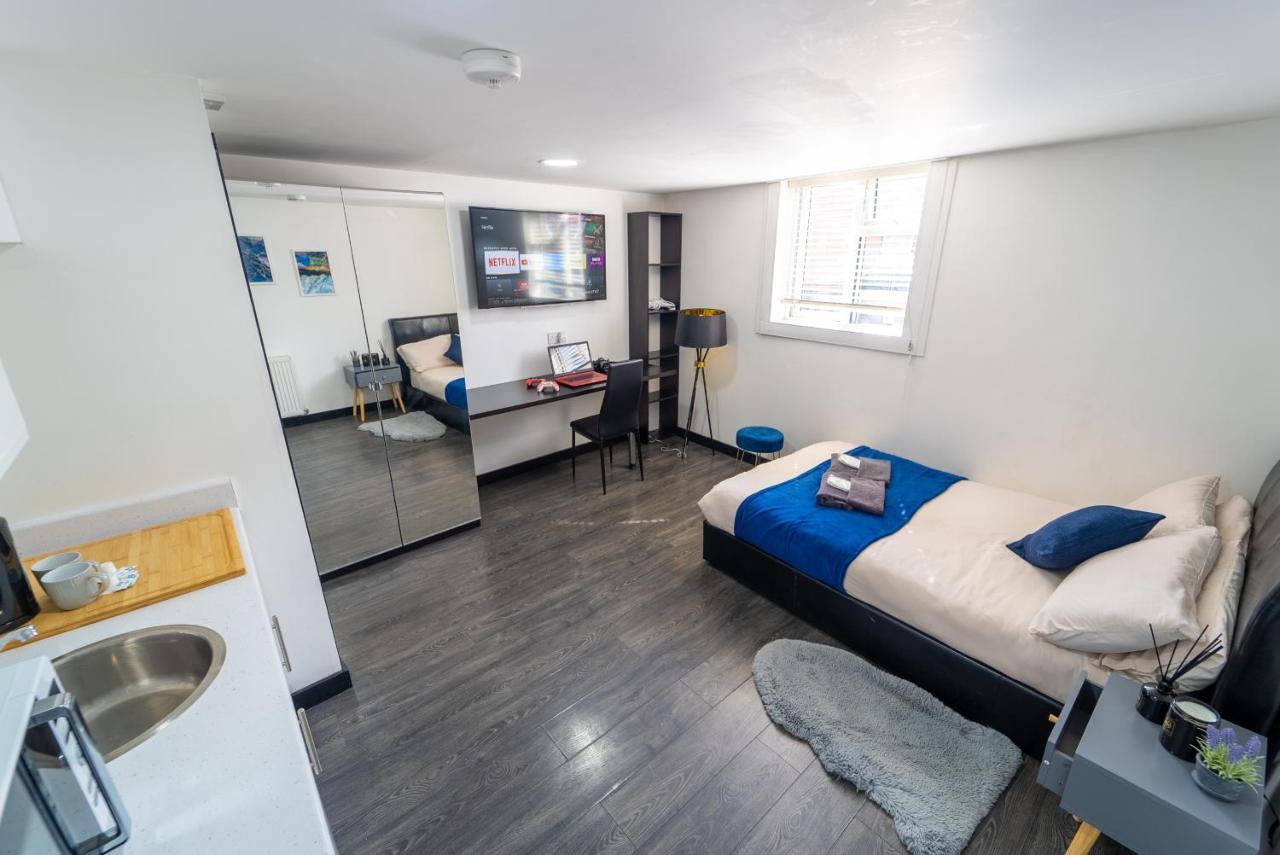 Staysa Equipped Studios Near Qe And Uob In Guesthouse Close To The City! Birmingham Eksteriør billede