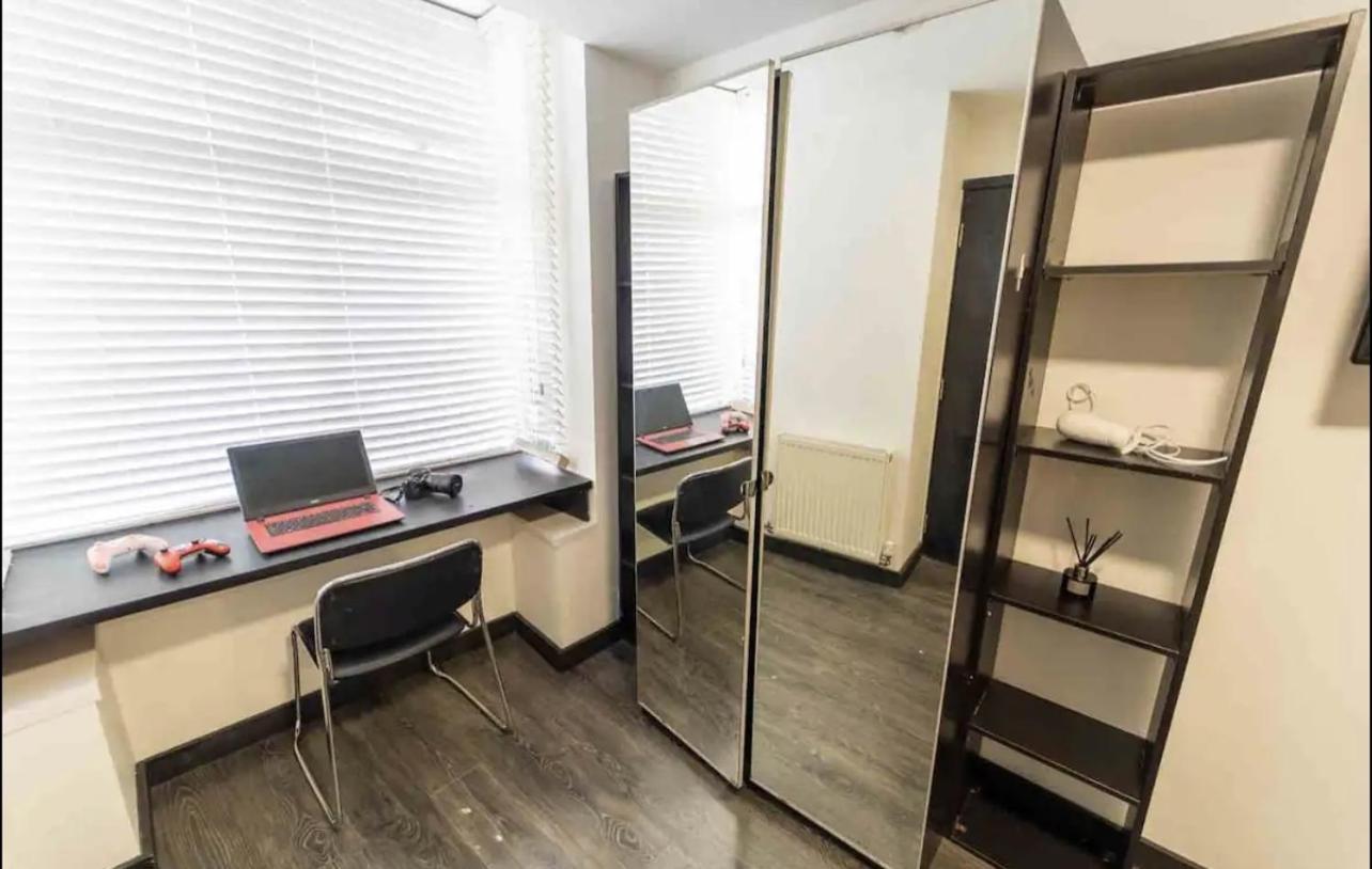 Staysa Equipped Studios Near Qe And Uob In Guesthouse Close To The City! Birmingham Eksteriør billede