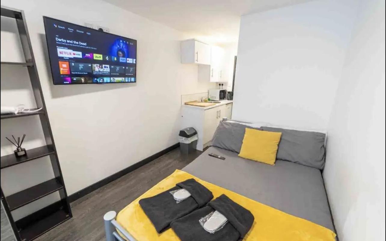 Staysa Equipped Studios Near Qe And Uob In Guesthouse Close To The City! Birmingham Eksteriør billede